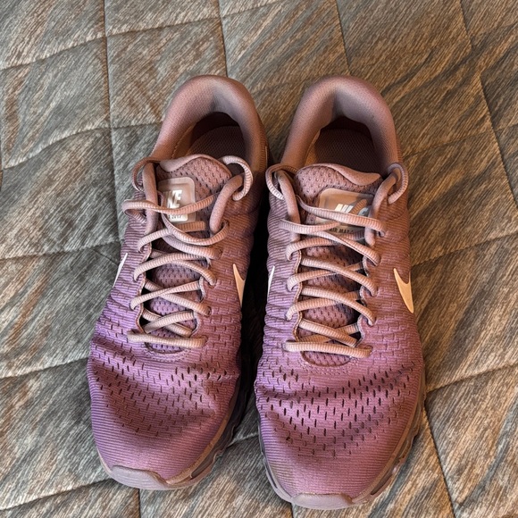 Nike Shoes - Nike Air Max 2017 - size 9.5